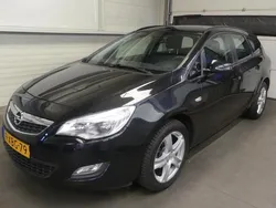 Zwart Gebruikt 2012 Opel Astra Cosmo Stationwagen | € 3.945 (Eerlijke prijs)