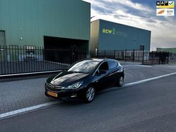 Zwart Gebruikt 2016 Opel Astra Business Hatchback | € 5.450 (Duur)