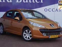 Oranje Gebruikt 2006 Peugeot 207 CC Cabriolet | € 3.499