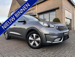 Grijs (metallic) Gebruikt 2017 Kia Niro SUV | € 14.900 (Goede deal)
