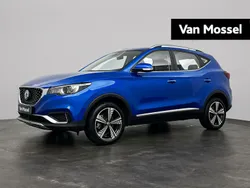 Blauw, metallic lak Gebruikt 2021 MG ZS Luxury Sedan | € 16.995 (Eerlijke prijs)
