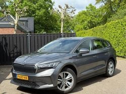 Grijs Gebruikt 2022 Skoda Enyaq iV SUV | € 20.900 (Super prijs)