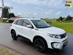 Wit Gebruikt 2017 Suzuki Vitara SUV | € 17.450 (Eerlijke prijs)