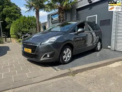 Grijs Gebruikt 2015 Peugeot 5008 MPV | € 4.249 (Super prijs)