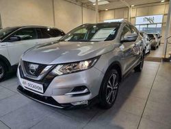 Grijs Gebruikt 2018 Nissan Qashqai N-Connecta SUV | € 18.250 (Eerlijke prijs)