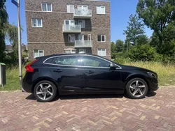 Zwart Gebruikt 2013 Volvo V40 R-Design Stationwagen | € 13.750 (Iets duurder)