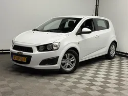 Wit Gebruikt 2011 Chevrolet Aveo LT Hatchback | € 3.975 (Eerlijke prijs)