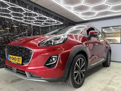 Rood, metallic lak Gebruikt 2020 Ford Puma Titanium SUV | € 17.750 (Super prijs)