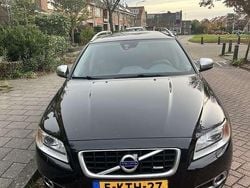 Gebruikt 2013 Volvo V70 R-Design Stationwagen | € 16.999 (Eerlijke prijs)
