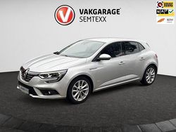 Grijs Gebruikt 2017 Renault Mégane GT Line GT-Line Hatchback | € 14.950 (Eerlijke prijs)
