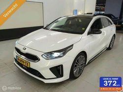 Wit Gebruikt 2020 Kia ProCeed Hatchback | € 19.995 (Eerlijke prijs)