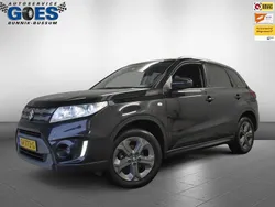 Zwart Gebruikt 2015 Suzuki Vitara Exclusive SUV | € 13.600 (Eerlijke prijs)