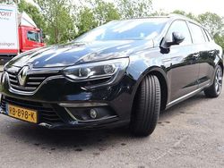 Zwart Gebruikt 2017 Renault Mégane GrandTour Bose Edition Stationwagen | € 9.000 (Eerlijke prijs)