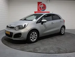 Beige Gebruikt 2012 Kia Rio Plus Hatchback | € 6.450 (Eerlijke prijs)