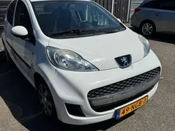 Wit Gebruikt 2010 Peugeot 107 Hatchback | € 2.750 (Eerlijke prijs)
