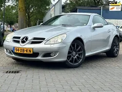 Grijs, metallic lak Gebruikt 2007 Mercedes SLK200 Edition Cabriolet | € 9.450 (Eerlijke prijs)