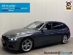Grijs, metallic lak Gebruikt 2019 BMW 318 M Sport Stationwagen | € 28.950 (Duur)