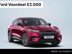Rood Nieuw 2025 Ford Mustang Mach-E GT SUV | € 67.500