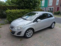 Zilver Gebruikt 2012 Opel Corsa Selection Hatchback | € 1.850 (Super prijs)