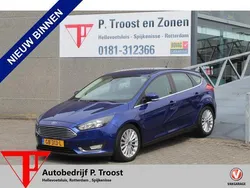 Blauw Gebruikt 2015 Ford Focus Titanium Hatchback | € 11.950 (Eerlijke prijs)