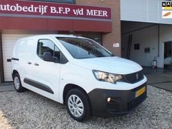 Wit Gebruikt 2021 Peugeot Partner Premium Van | € 9.950 (Eerlijke prijs)