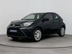 Zwart Gebruikt 2024 Toyota Aygo Play Hatchback | € 20.445 (Goede deal)