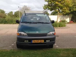 Groen Gebruikt 2000 Toyota HiAce MPV | € 9.500