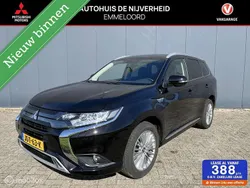 Zwart Gebruikt 2020 Mitsubishi Outlander P-HEV SUV | € 23.950 (Goede deal)
