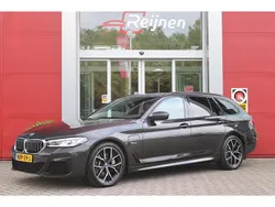 Zwart Gebruikt 2023 BMW 530 Comfort Edition Stationwagen | € 45.945 (Eerlijke prijs)