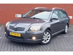 Grijs Gebruikt 2006 Toyota Avensis Luna Stationwagen | € 2.450 (Eerlijke prijs)
