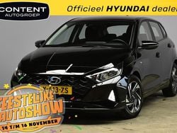 Zwart, metallic lak Gebruikt 2024 Hyundai i20 Comfort Hatchback | € 18.940 (Goede deal)