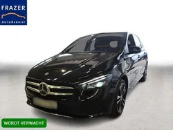 Zwart Gebruikt 2019 Mercedes B200 Business MPV | € 26.990 (Goede deal)