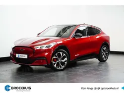 Rood, metallic lak Gebruikt 2021 Ford Mustang Mach-E SUV | € 33.400 (Eerlijke prijs)