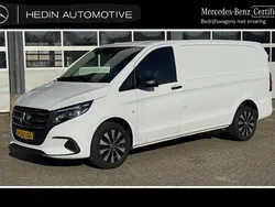 Wit Gebruikt 2024 Mercedes Vito MPV | € 49.900