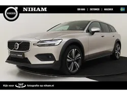 Grijs Gebruikt 2022 Volvo V60 CC Ultimate Stationwagen | € 57.285