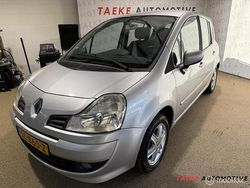 Grijs Gebruikt 2008 Renault Grand Modus Expression MPV | € 1.750 (Eerlijke prijs)