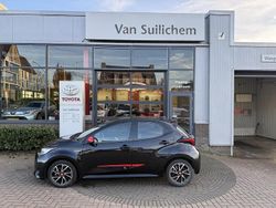 Zwart Gebruikt 2020 Toyota Yaris Hybrid Hatchback | € 20.995 (Iets duurder)