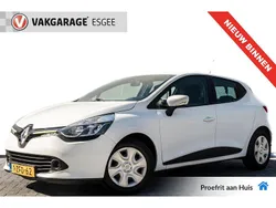 Wit Gebruikt 2015 Renault Clio IV Expression Hatchback | € 6.445 (Eerlijke prijs)