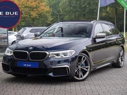 Zwart Gebruikt 2019 BMW M550 Executive Sedan | € 49.911 (Eerlijke prijs)