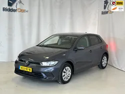 Grijs Gebruikt 2023 VW Polo Business Hatchback | € 22.799 (Goede deal)