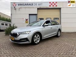 Grijs Gebruikt 2021 Skoda Octavia Business Line Stationwagen | € 18.499 (Goede deal)