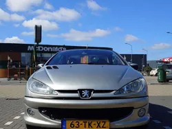 Gebruikt 2006 Peugeot 206 CC Roland Garros Cabriolet | € 1.666 (Eerlijke prijs)