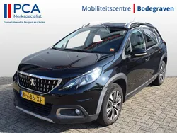 Zwart Gebruikt 2019 Peugeot 2008 Allure SUV | € 13.995 (Super prijs)