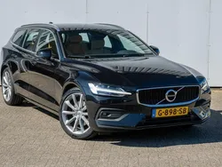 Zwart Gebruikt 2019 Volvo V60 Momentum Stationwagen | € 28.950 (Duur)