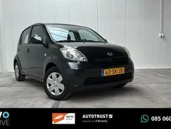 Zwart Gebruikt 2006 Daihatsu Sirion Hatchback | € 1.950 (Eerlijke prijs)