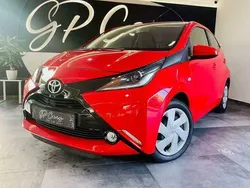 Rood Gebruikt 2016 Toyota Aygo X-play Hatchback | € 10.900 (Iets duurder)