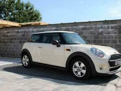 Beige Gebruikt 2016 Mini ONE Hatchback | € 9.500 (Eerlijke prijs)