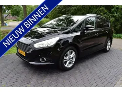 Zwart Gebruikt 2018 Ford S-MAX Trend MPV | € 17.980