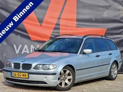 Grijs, metallic lak Gebruikt 2006 BMW 318 Basis Stationwagen | € 998