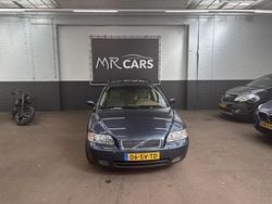 Blauw, metallic lak Gebruikt 2006 Volvo V70 Stationwagen | € 2.000 (Eerlijke prijs)